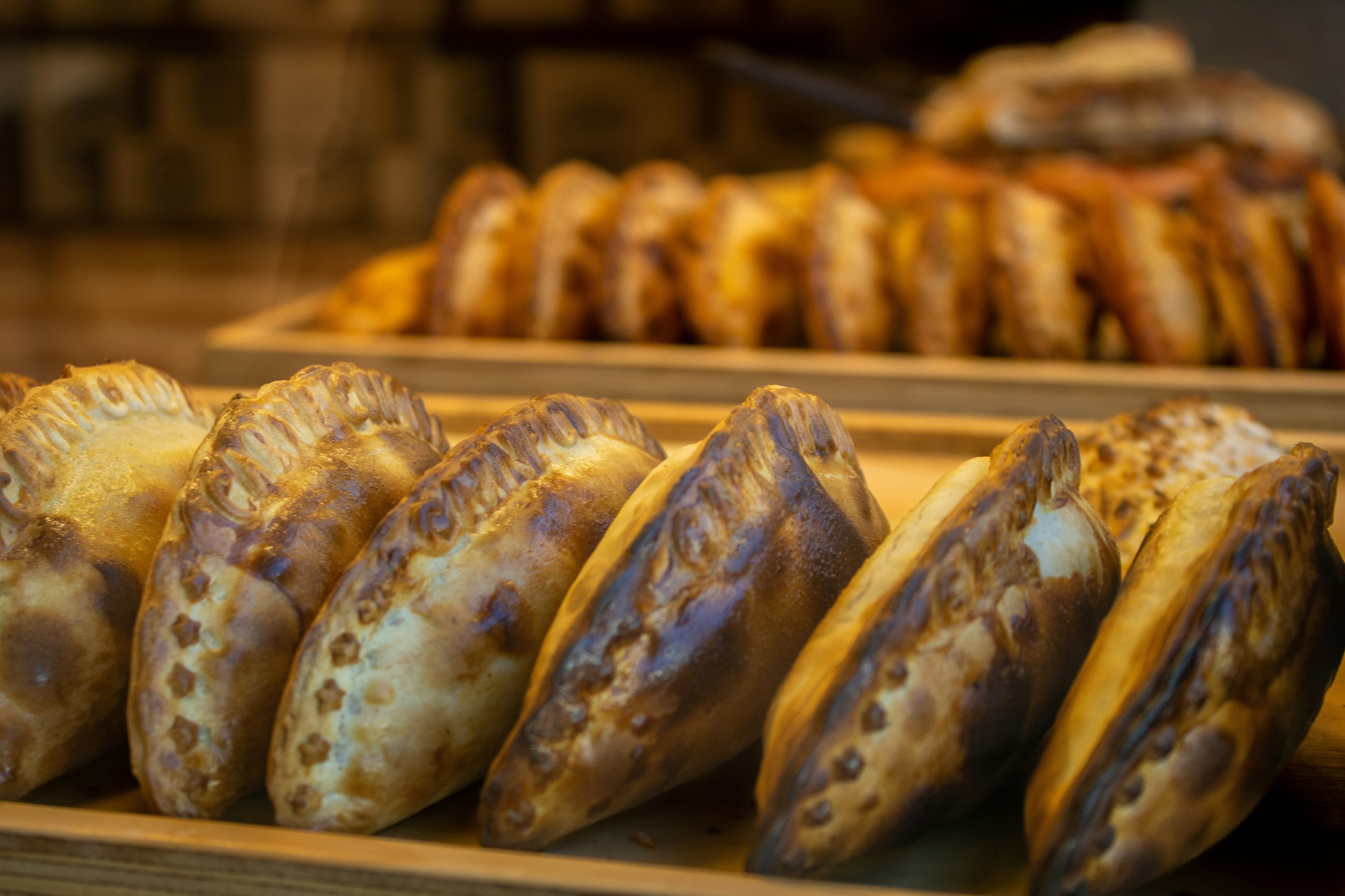 A tray of Empanadas de pino