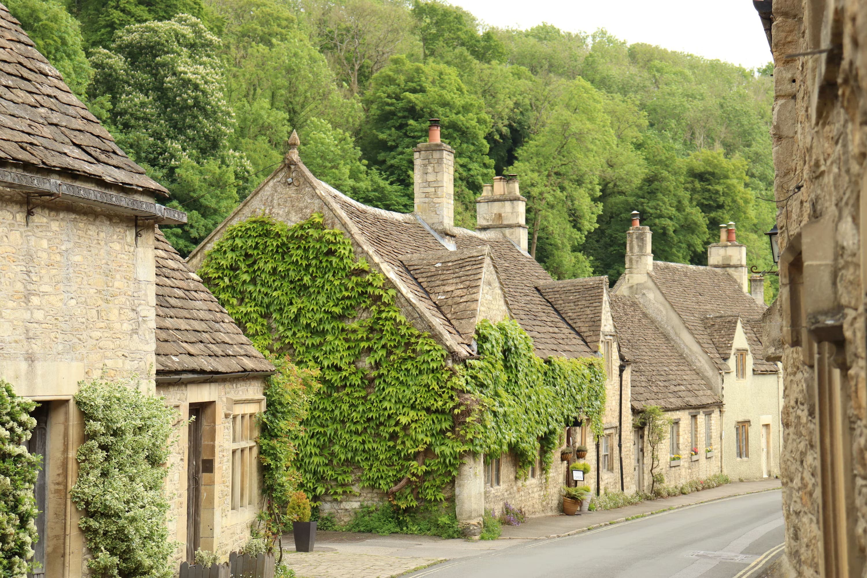 Cotswolds cute houses in green area