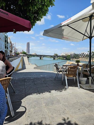 Bar Muelle Triana