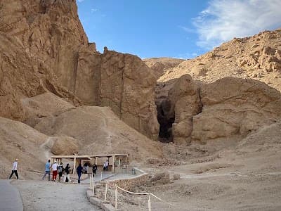 Valley of the Queens