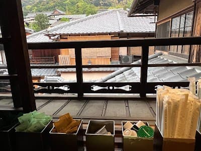 Starbucks Coffee - Kyoto Nineizaka Yasaka Chaya