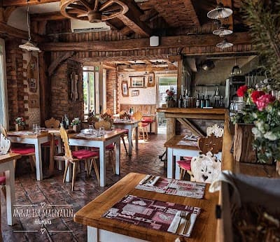 Wine bar & Restaurant Čarman