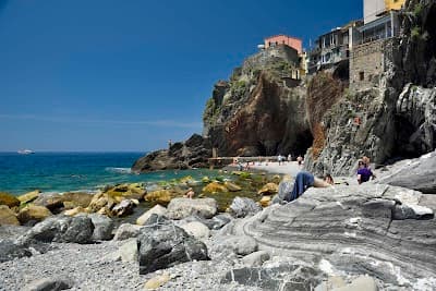 Vernazza Beach