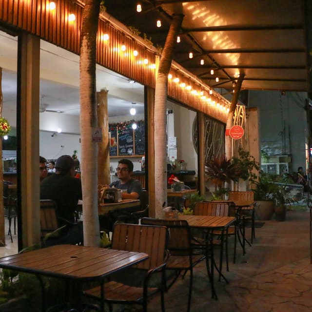 Babel Cafe